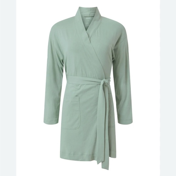 Girlfriend Collective Dream Robe Sage Green Shortplus size XXXL